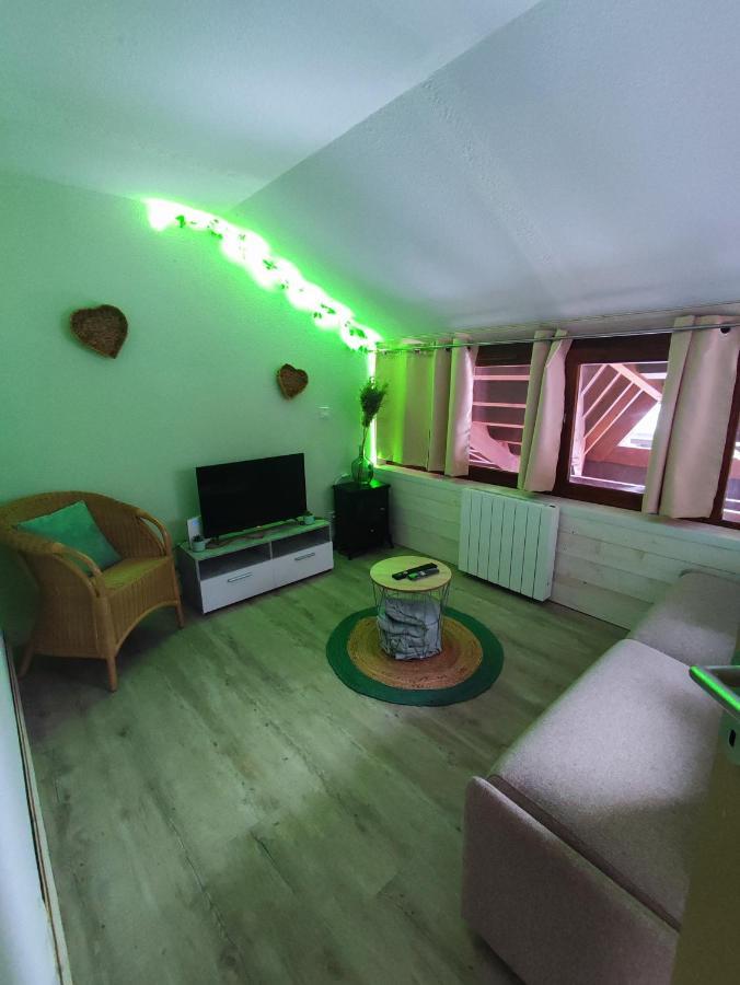 Le Cosy Liberty Apartment Ustou ภายนอก รูปภาพ