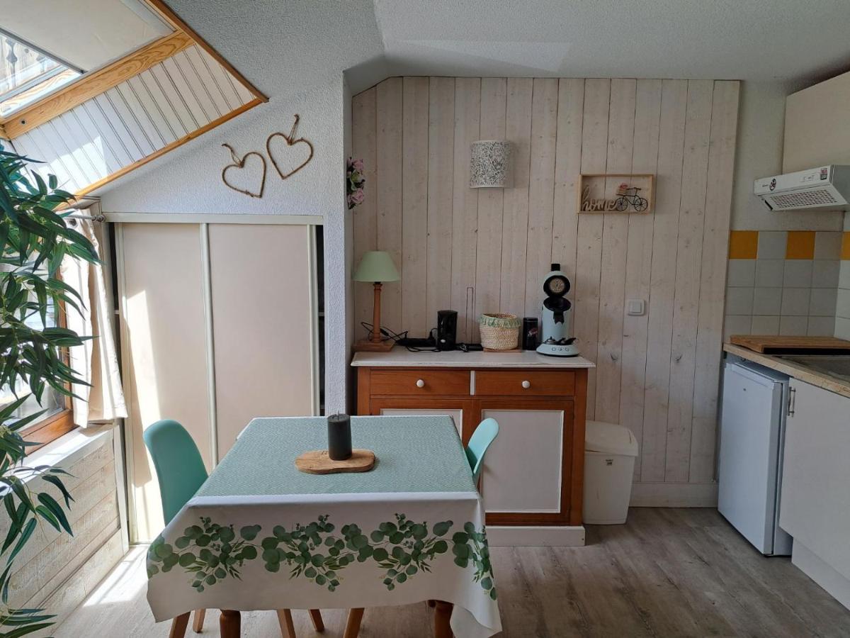 Le Cosy Liberty Apartment Ustou ภายนอก รูปภาพ